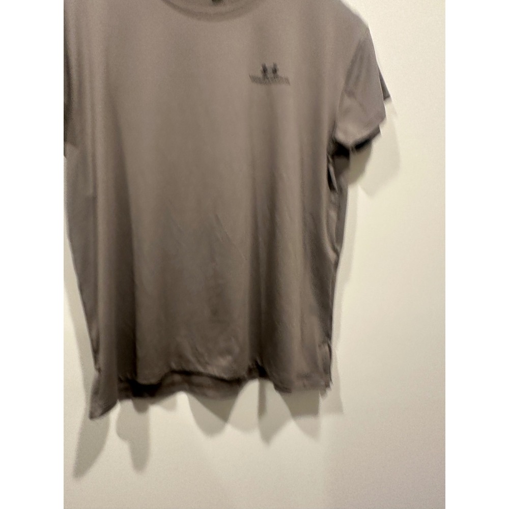 Under Armour Rush Womens‎ Short Sleeve Athletic Training T-Shirt Taupe Brown M